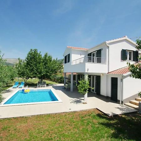 House Viki Villa Plano Bagian luar foto