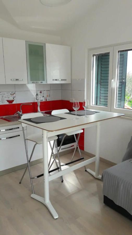 House Viki Villa Plano Bagian luar foto
